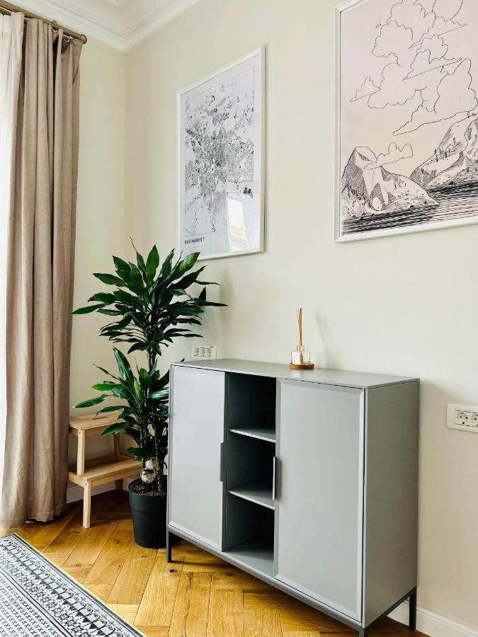 Ultracentral Lux Boutique 1Br Ap Near Subway Bukarest Exteriör bild