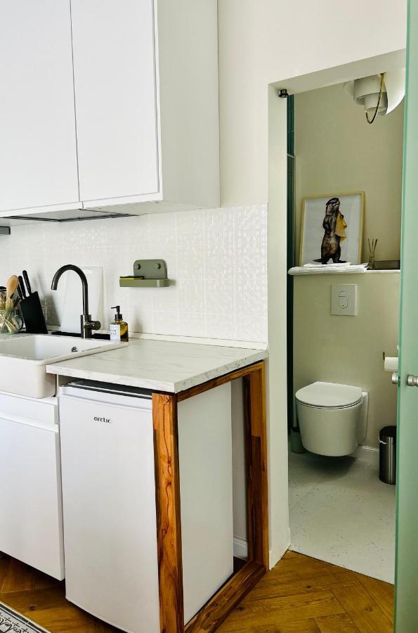 Ultracentral Lux Boutique 1Br Ap Near Subway Bukarest Exteriör bild