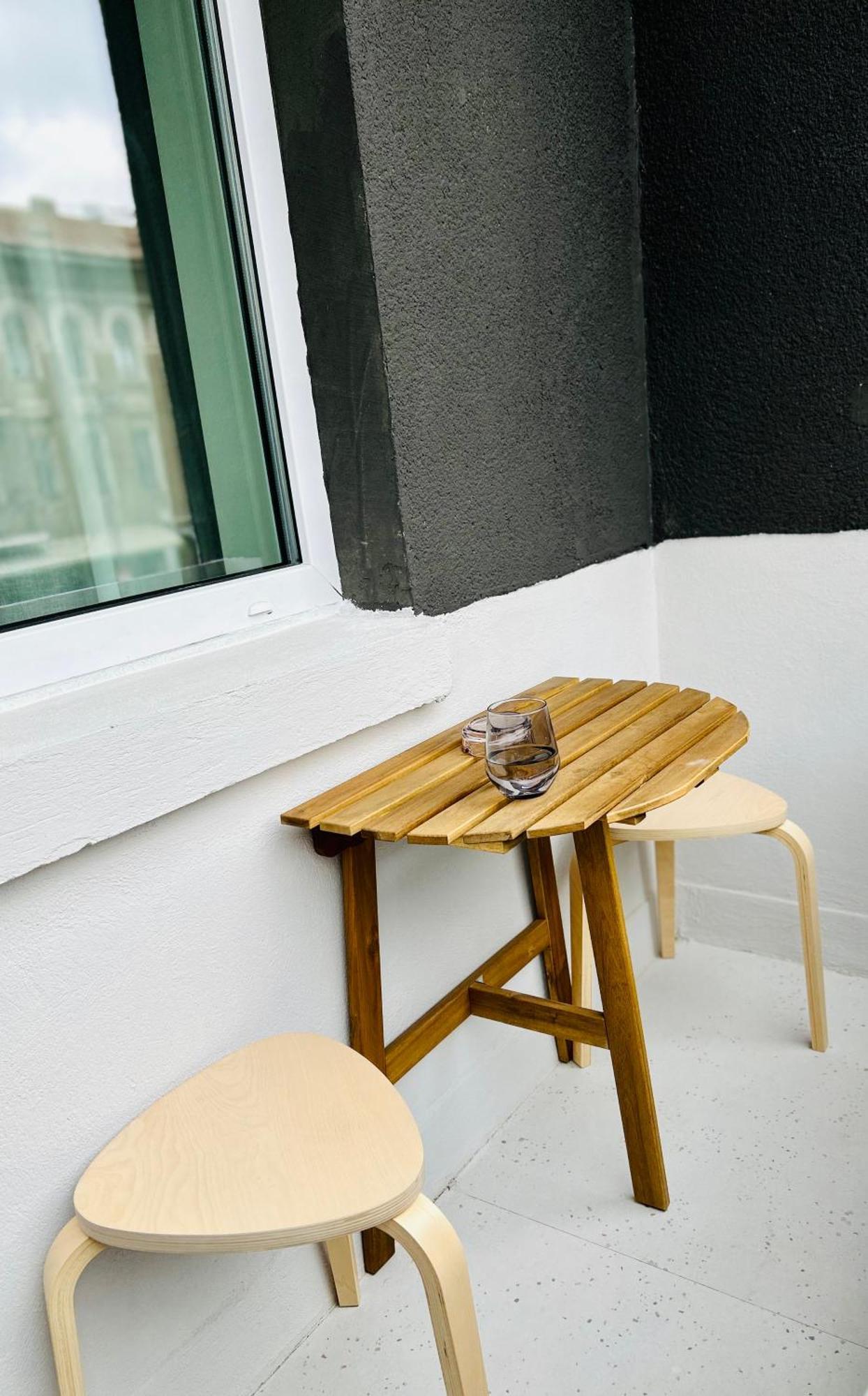 Ultracentral Lux Boutique 1Br Ap Near Subway Bukarest Exteriör bild